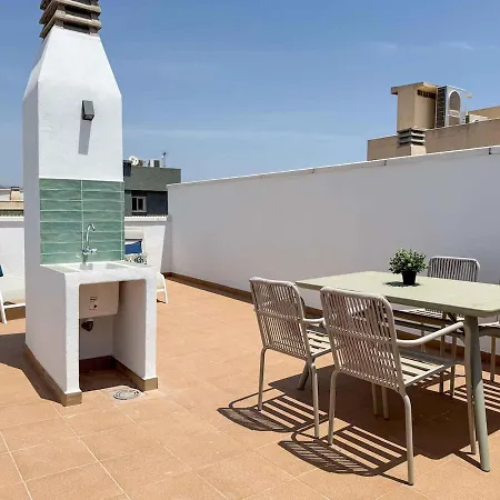 Apto Pinos Espectacular Y Gran Terraza De Sol 아파트 *